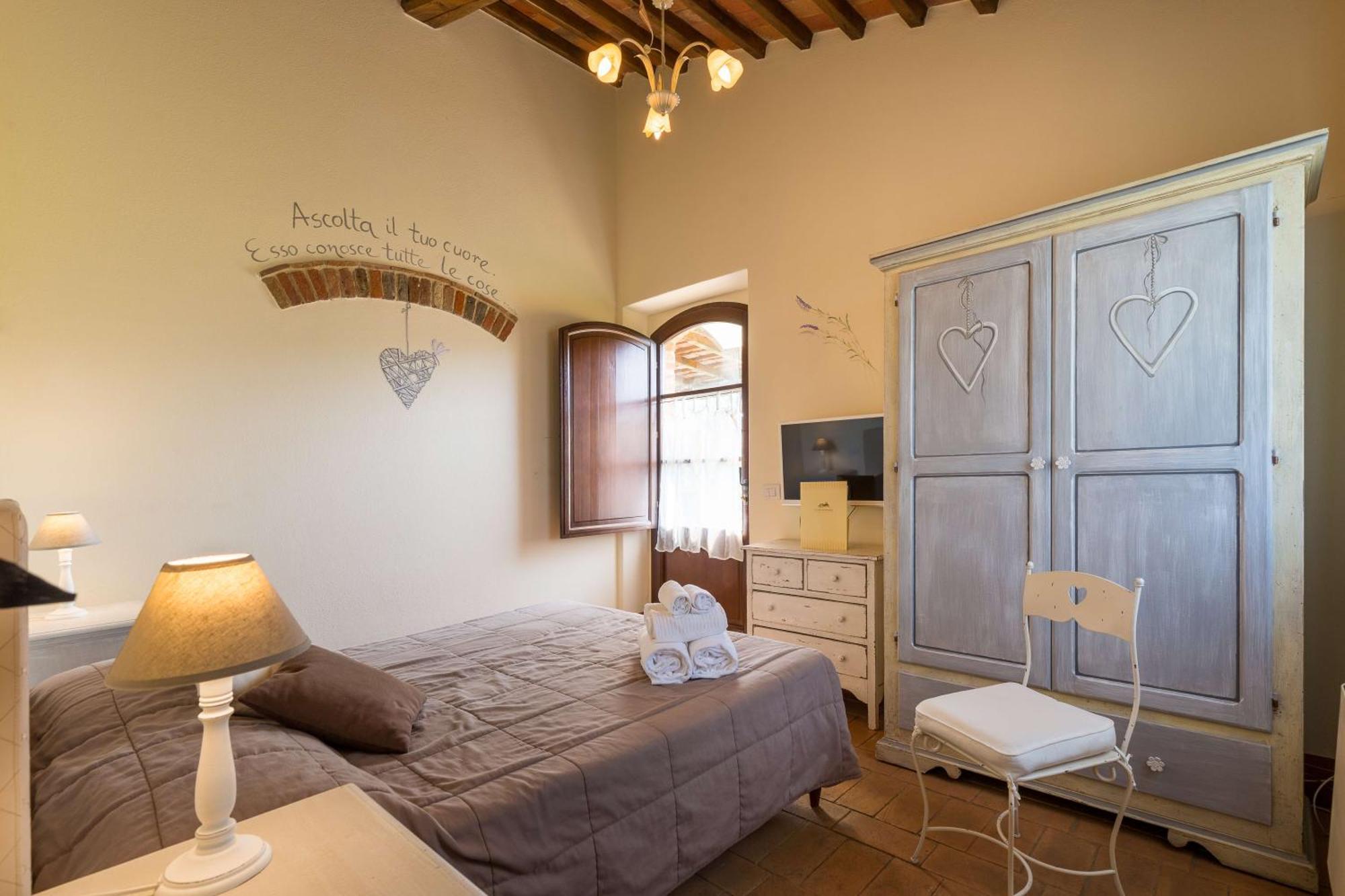 Agriturismo Le Torri Di Porsenna Petrignano Del Lago Eksteriør bilde