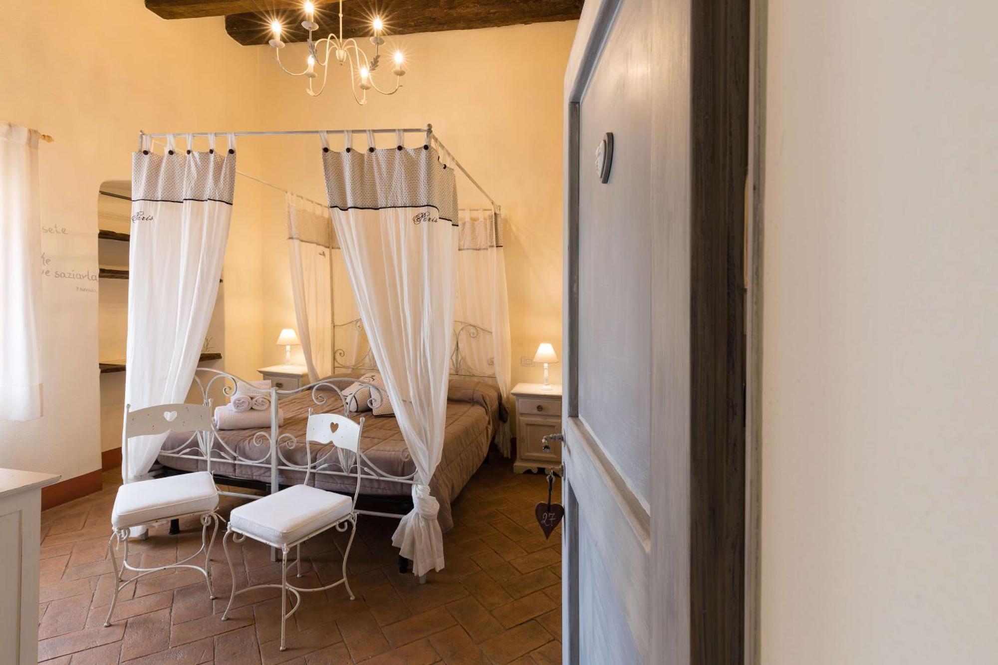 Agriturismo Le Torri Di Porsenna Petrignano Del Lago Eksteriør bilde